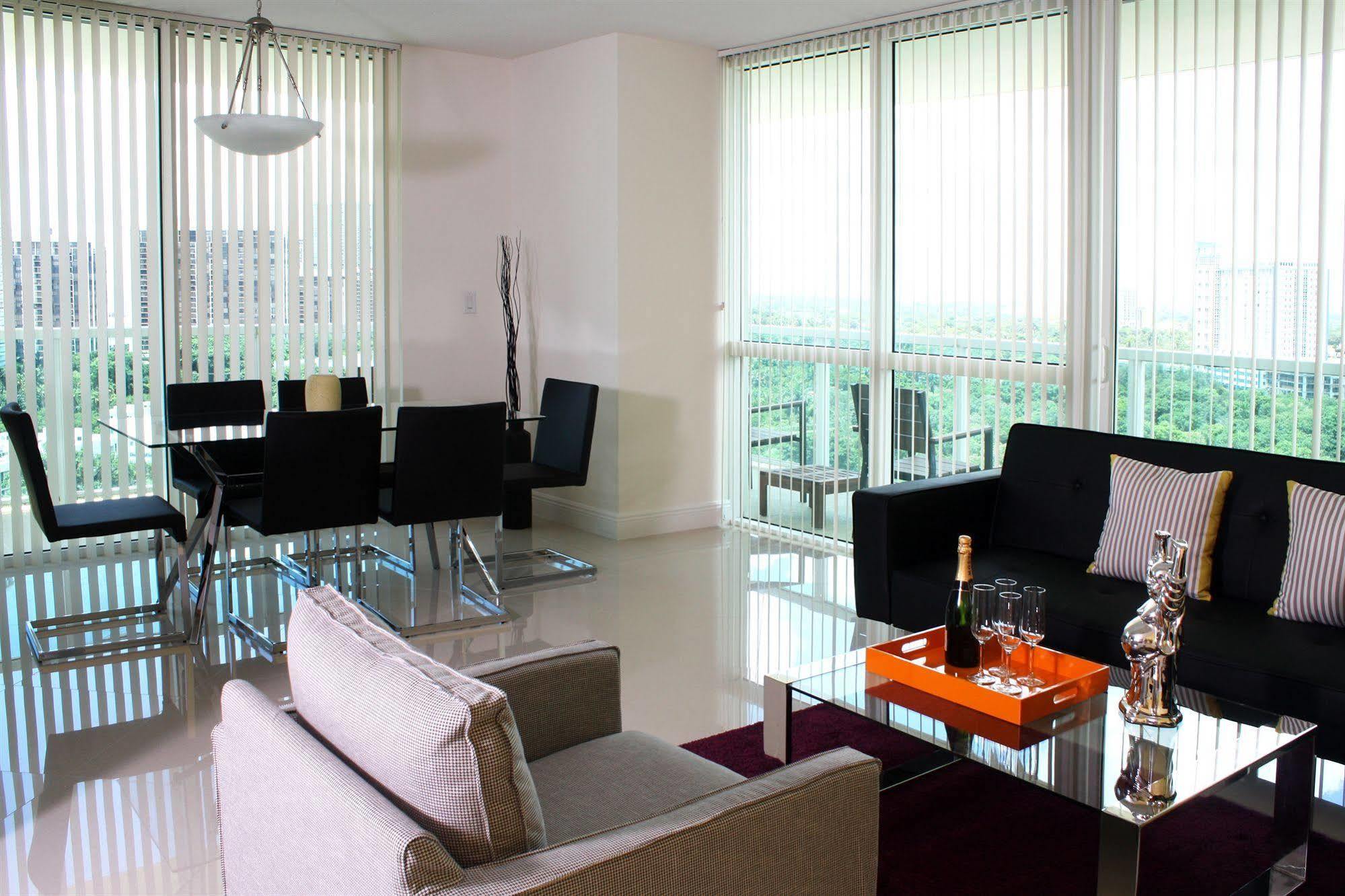 Dharma Home Suites Miami At Brickell المظهر الخارجي الصورة