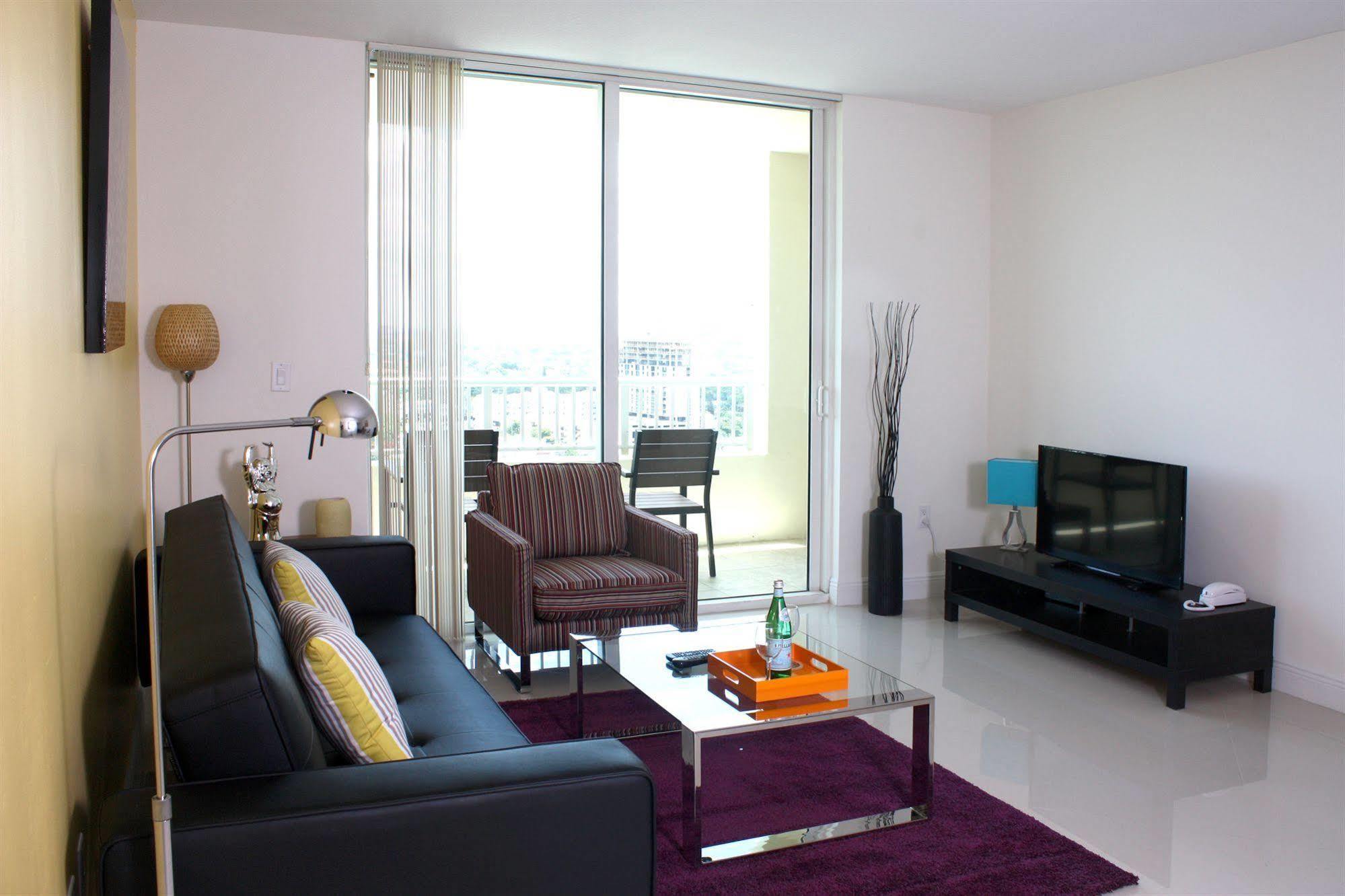 Dharma Home Suites Miami At Brickell المظهر الخارجي الصورة