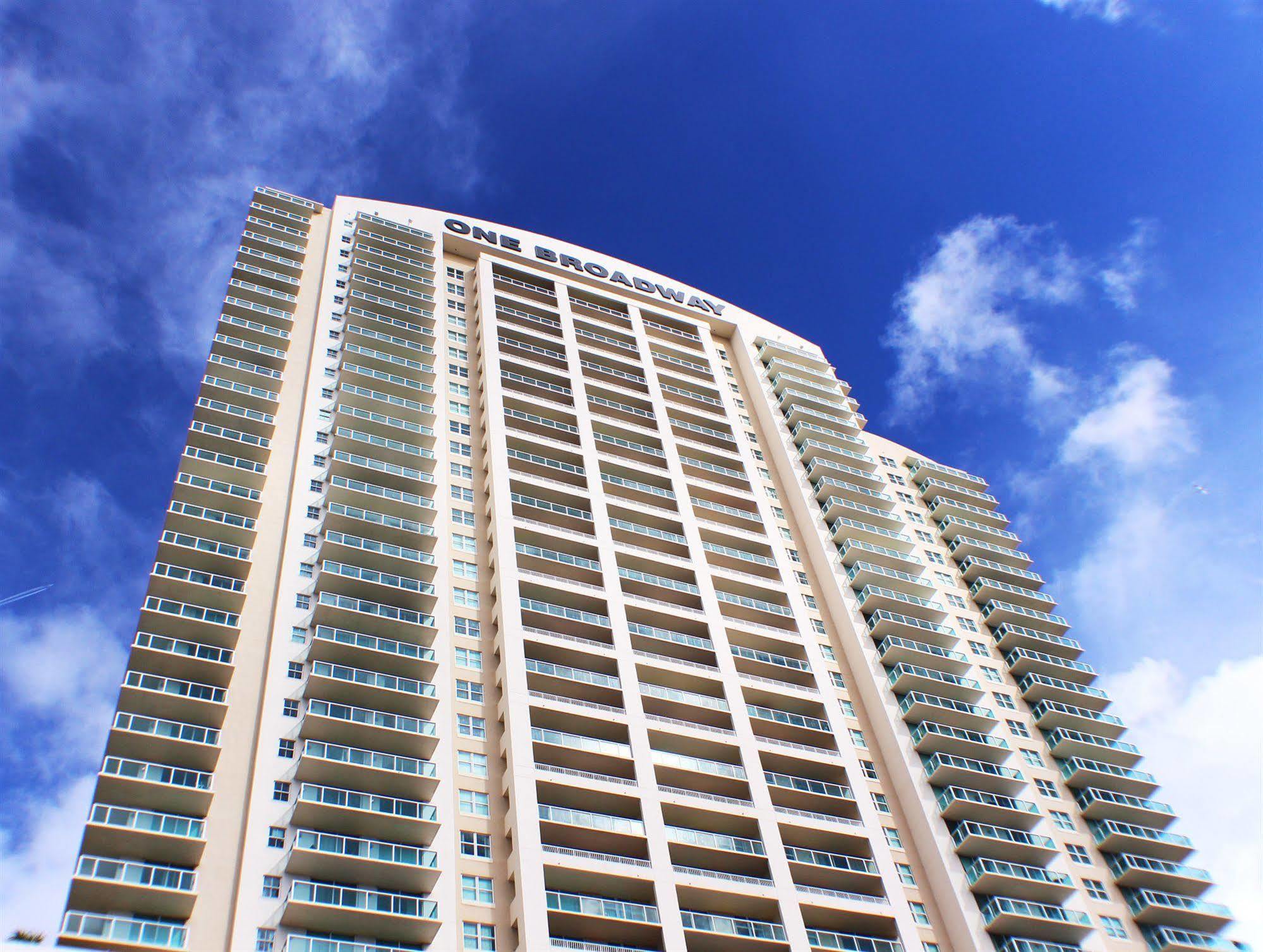 Dharma Home Suites Miami At Brickell المظهر الخارجي الصورة